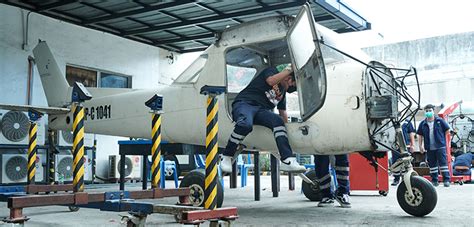 WCC North Manila: Aircraft Maintenance & Tech. courses offered.
